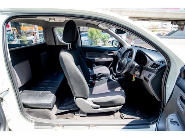 2019 Mitsubishi Triton 2.5 MEGA CAB  GLX Pickup MT รูปที่ 7